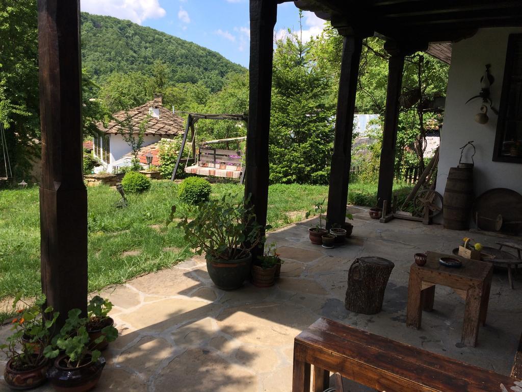Stefanina Guesthouse Bozhentsi Extérieur photo