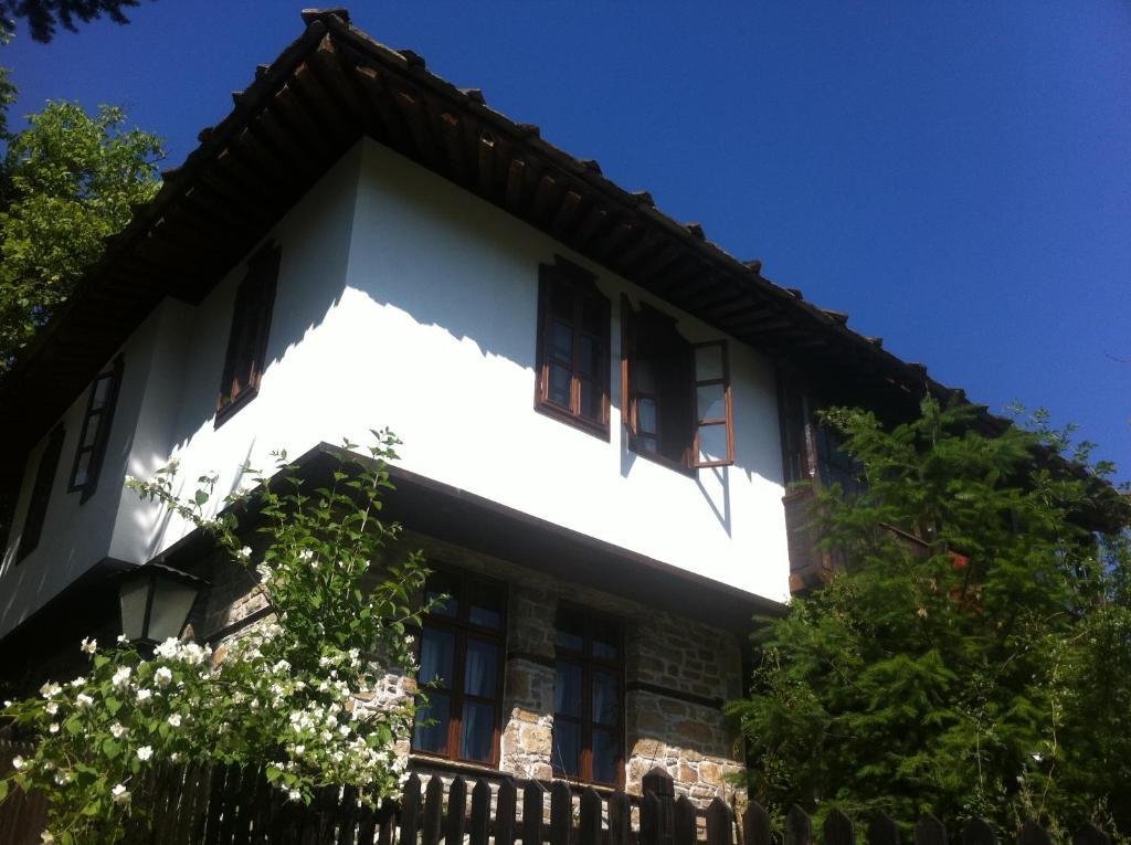 Stefanina Guesthouse Bozhentsi Extérieur photo